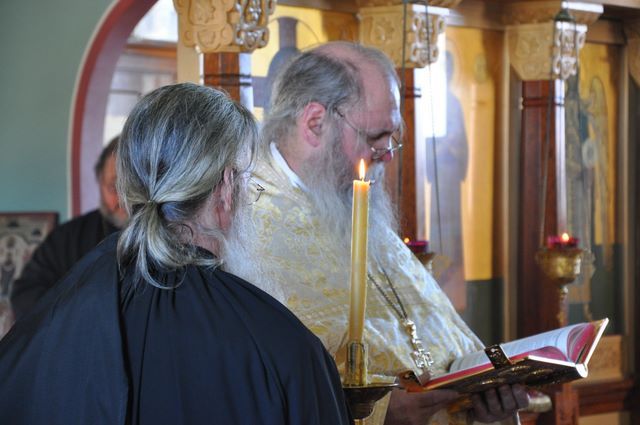 Fr. Spyridon reads from the Gospel